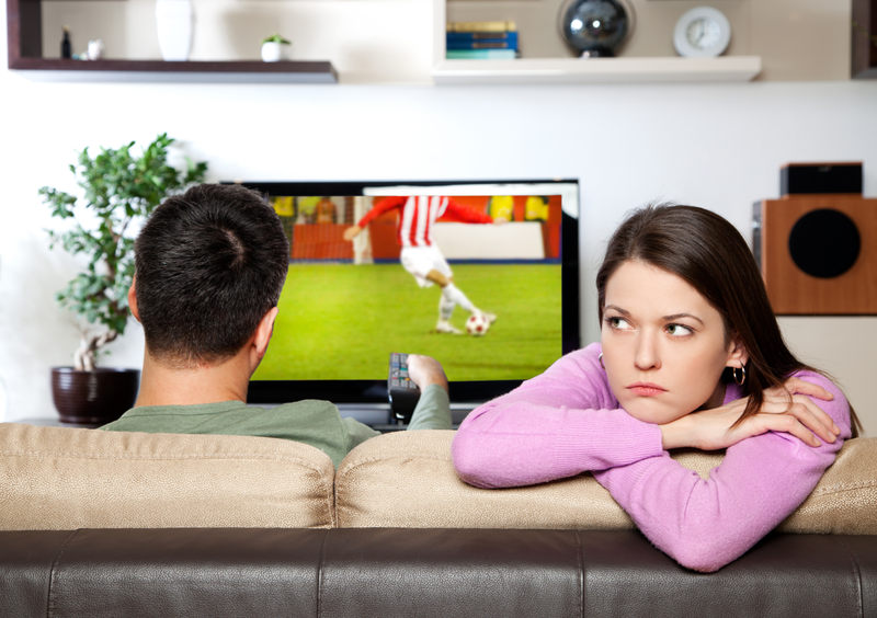 Illustration for article titled Women Hate Watching Sports, Says Men's Health Magazine